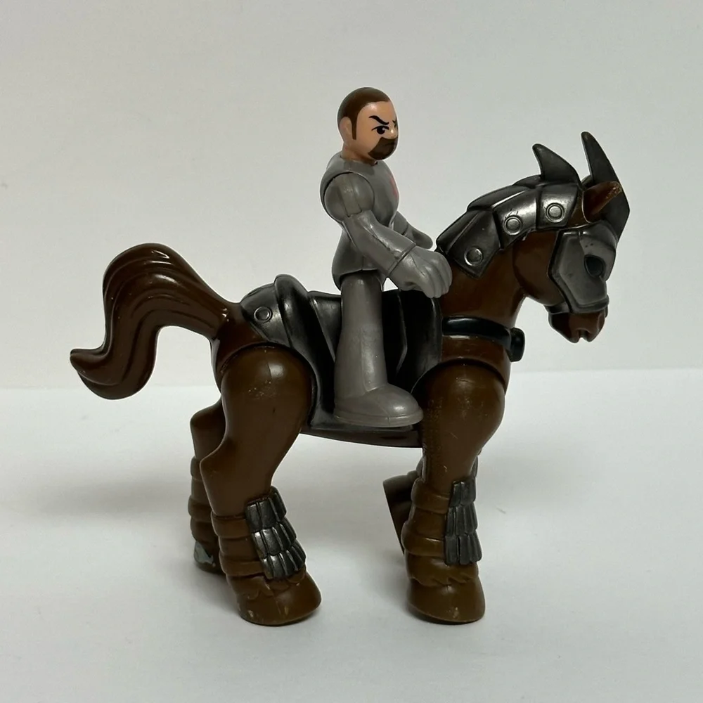 Imaginext SIR ANGUS Knight Armored Horse Figures Fisher Price 2011